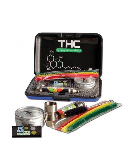 Caja con pipa y accesorios